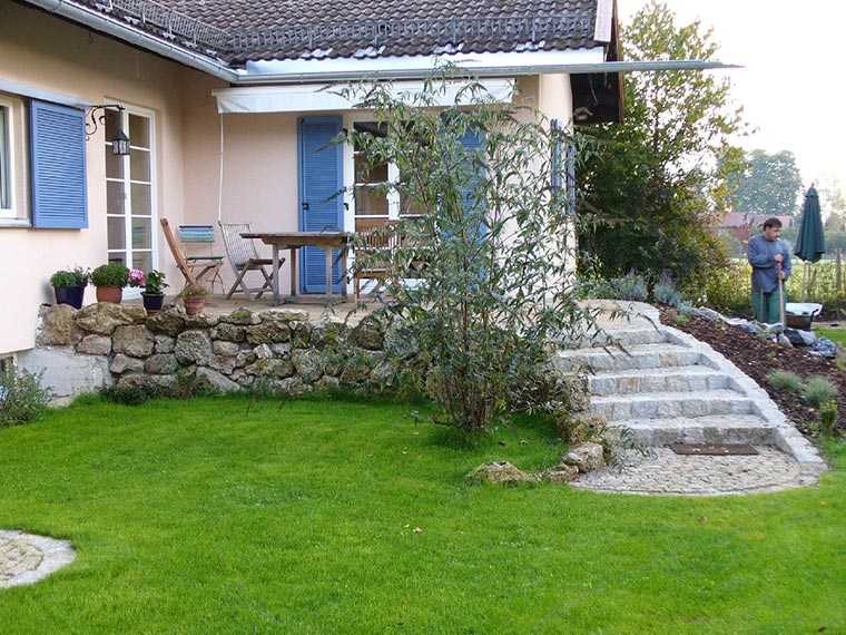 Treppe aus Naturstein